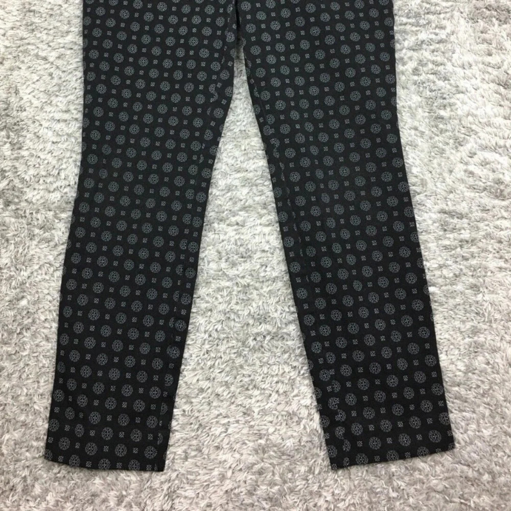 GAP Geometric Print Bi Stretch black print
Skinny Ankle Pants, size 4 - Picture 8 of 11